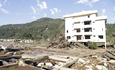 Muçum (RS), 22/06/2024 - Edifício destruído após enchente que atingiu toda a região. Foto: Bruno Peres/Agência Brasil