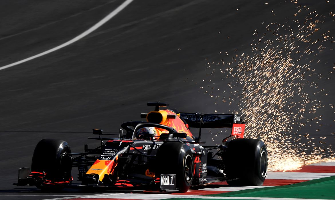 Formula 1 Verstappen E Stroll Batem Em Treino