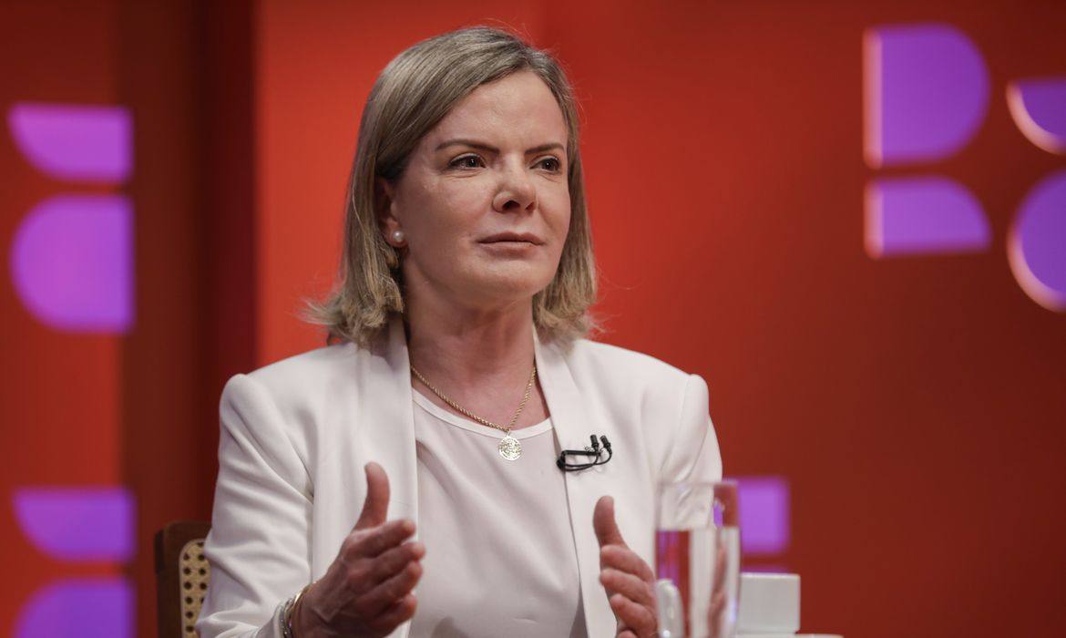 Gleisi Hoffmann assume articulao poltica entre governo e Congresso