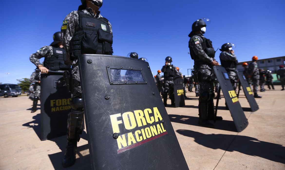 Cerimônia de entrega de itens de segurança para 23 estados e o Distrito Federal. Os bens, que fazem parte do acervo da Força Nacional de Segurança Pública.
