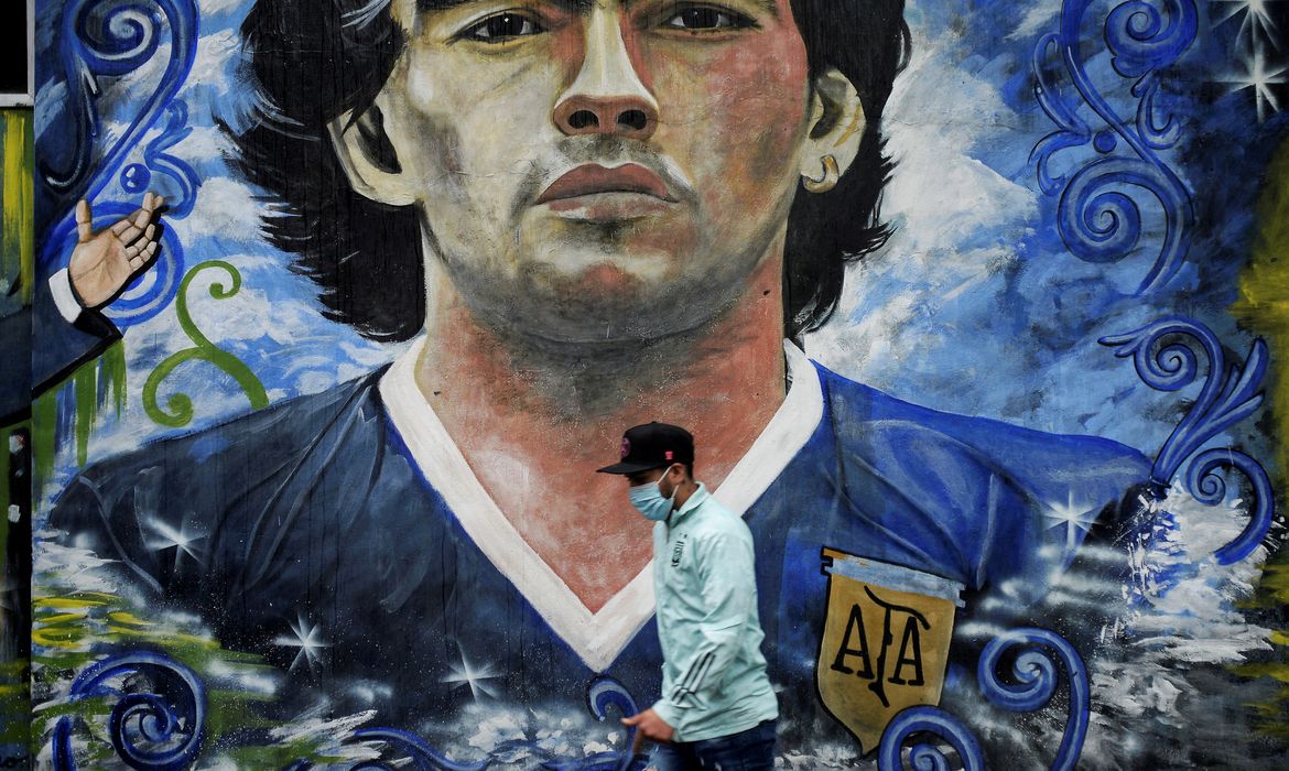 Mural em homenagem a Maradona em Buenos Aires