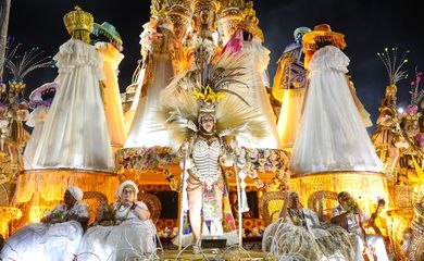 Rio de Janeiro (RJ), 05/03/2025 – Acadêmicos do Grande Rio desfila no terceiro dia de carnaval do grupo Especial na Marquês de Sapucaí, na região central do Rio de Janeiro. Foto: Tomaz Silva/Agência Brasil