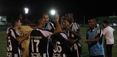 Nova Iguaçu 1 x 2 Botafogo