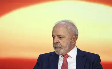 Brasília (DF), 11/02/2026 - O presidente Luiz Inácio Lula da Silva participa de cerimônia para anúncio de investimentos para ampliação e modernização de 11 aeroportos do país. Serão beneficiados os aeroportos de Congonhas (São Paulo), Campo Grande (MS), Ponta Porã (MS), Corumbá (MS), Santarém (PA), Marabá (PA), Carajás (PA), Altamira (PA), Uberlândia (MG), Uberaba (MG) e Montes Claros (MG). Foto: Marcelo Camargo/Agência Brasil