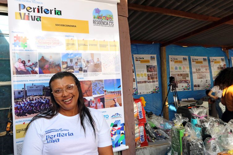 Brasília (DF), 09/06/2024 - Luciene Xavier Bahia, resident of the Dorothy Stang Settlement. The Federal District receives the Caravan of the Peripheries: Periphery Living Residences Edition, held in Sobradinho. Photo: Wilson Dias/Agência Brasil