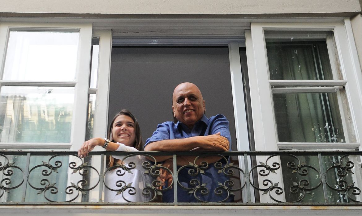 Rio de Janeiro - Licenciado para tratamento de linfoma, o governador Luiz Fernando Pezão recebe visitas dos governadores de SP, MG e SC em sua residência, no Leblon   (Fernando Frazão/Agência Brasil)