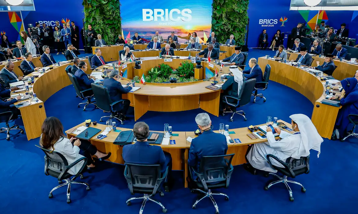 Brics propõe solução para dívidas de países em desenvolvimento