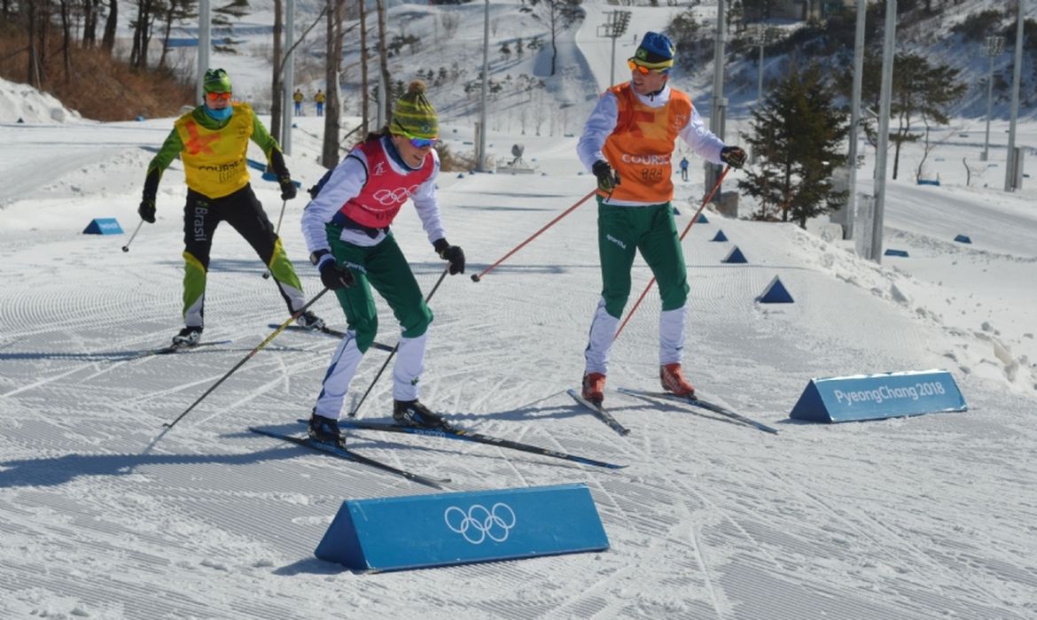 Jaqueline Mourão e Victor Santos, atletas brasileiros das provas estilo livre de cross country dos Jogos de Inverno de PyeongChang 2018, na Coreia do Sul