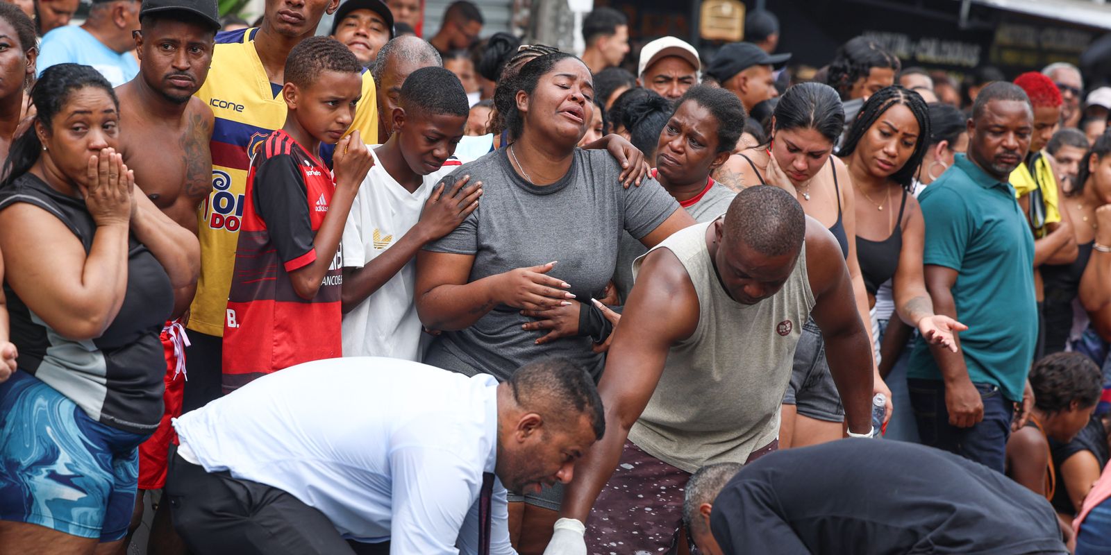 Mães de mortos questionam operação no Rio: “Arrancaram o braço dele”