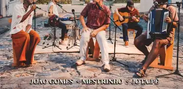 Álbum Dominguinho, com Jota.pê, João Gomes e Mestrinho