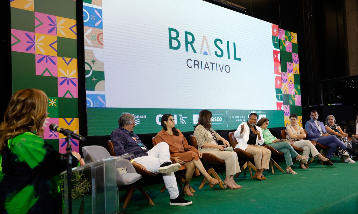 Rio de Janeiro (RJ) 07/08/2024 – A ministra da Cultura, Margareth Menezes, lança o Brasil Criativo: Política Nacional de Economia Criativa, na Casa Firjan. Foto: Fernando Frazão/Agência Brasil