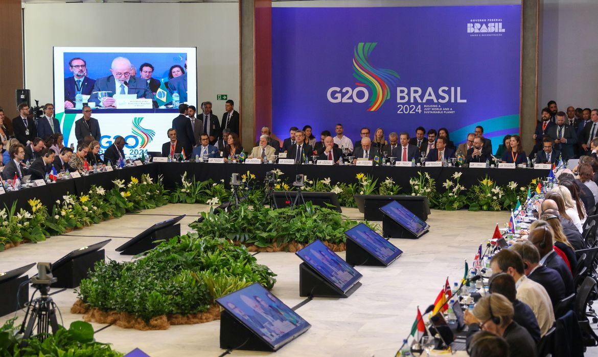 Brasília, DF 13/12/2023 O presidente Luiz Inácio Lula da Silva abre a sessão conjunta da Trilha de Sherpas e de Finanças do G20, no Palácio Itamaraty. O ministro da Fazenda, Fernando Haddad, e o presidente do Banco Central, Roberto Campos Neto,   participaram do encontro.Foto: Fabio Rodrigues-Pozzebom/ Agência Brasil