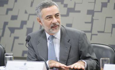 Indicado para embaixador do Brasil na Argentina, Julio Bitelli. 

