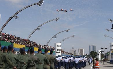 São Paulo SP 07/09/2023 - Desfile Cívico-Militar de 7 de Setembro, comemorativo aos 201 anos de Independência do Brasil, na cidade de São Paulo,  no Sambódromo do Anhembi. Foto: Paulo Pinto/Agência Brasil
