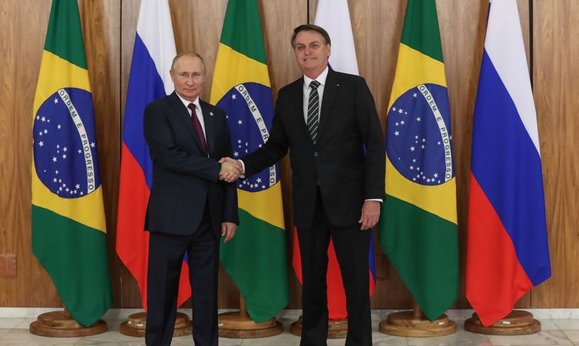 Presidente Jair Bolsonaro recebe no Planalto o presidente da Rússia, Vladimir Plutin 