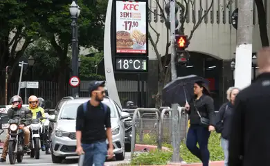 São Paulo SP 28/09/2023 Termômetro no centro da cidade marca baixa temperatura.  Foto Paulo Pinto/Agência Brasil