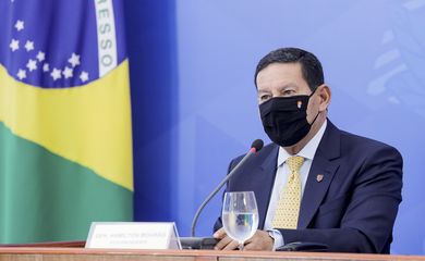 O Vice-Presidente da República, Hamilton Mourão, durante coletiva de imprensa.