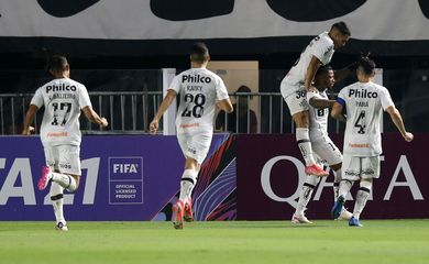 Reuters/Alexandre Schneider/Direitos Reservados Santos, The Strongest, Libertadores