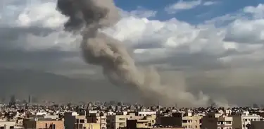 EUA e Israel atacam Irã