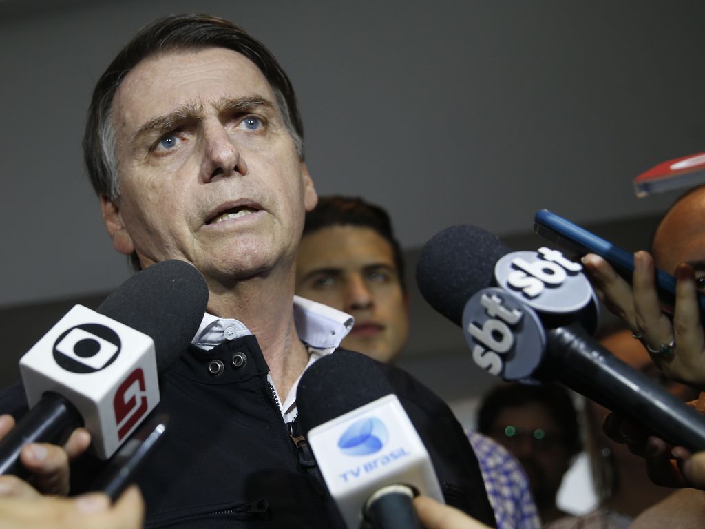 Bolsonaro Fala à Imprensa Após Gravação De Campanha | Agência Brasil