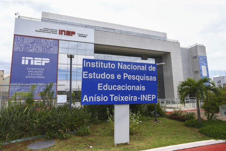 Edifício Sede Do Instituto Nacional De Estudos E Pesquisas Educacionais ...