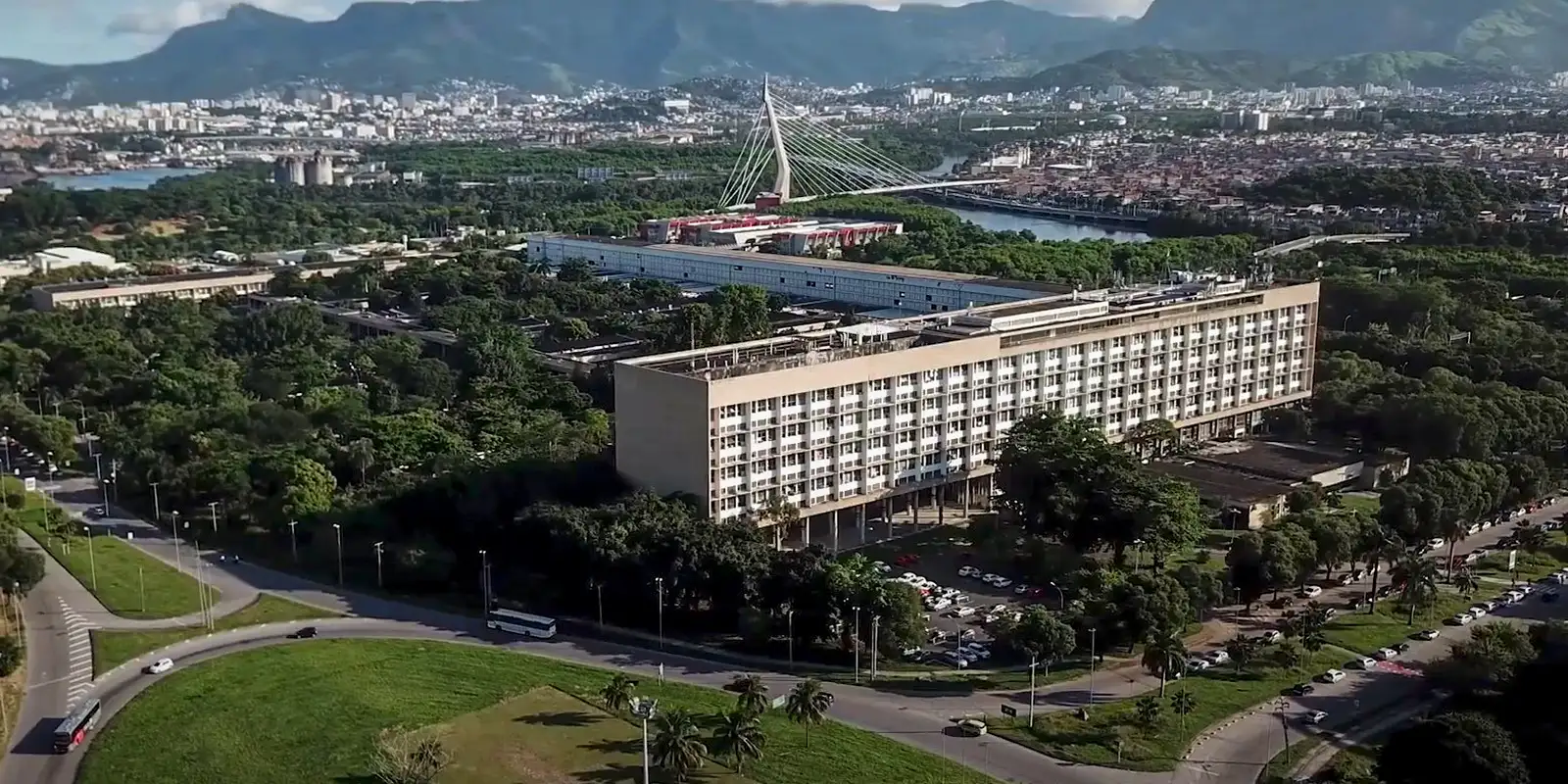 Aos 150 anos, Escola Politécnica da UFRJ vira patrimônio do Rio Aos 150 anos, Escola Politécnica da UFRJ vira patrimônio do Rio