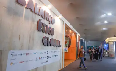 Belém (PA), 10/11/2025 - Pavilhões dos países e movimentação na Blue Zone da COP30.  Foto: Tânia Rêgo/Agência Brasil