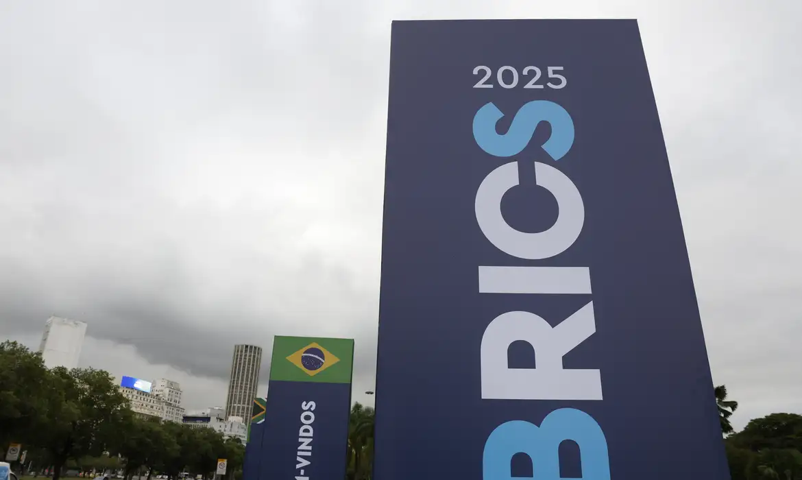 Carta do Brics tem capítulo contra todas as formas de discriminação