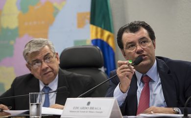 A Comissão de Serviços de Infraestrutura (CI) realiza audiência pública com o ministro de Minas e Energia, Eduardo Braga, para tratar de assuntos ligados à pasta (Marcelo Camargo/Agência Brasil)