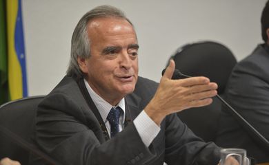 Depoimento à Comissão Parlamentar de Inquérito (CPI) Mista da Petrobras do ex-diretor da Área Internacional da Petrobras Nestor Cerveró (José Cruz/Agência Braisl)