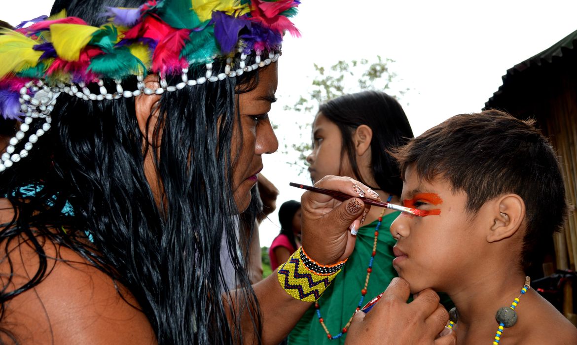 Tribos indígenas de todo o Brasil começaram a chegar hoje (21) a Maricá, município da região metropolitana do Rio de Janeiro, para participar da Jornada Esportiva e Cultural Indígena