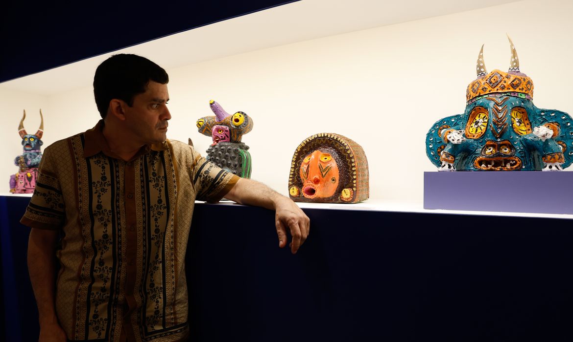 Rio de Janeiro (RJ), 12/07/2025 – Exposição Ratinho e seus Monstros de Barro, do artista Rafael Costa Pereira, o Ratinho, natural de Caruaru(PE), no Museu do Pontal. Foto: Fernando Frazão/Agência Brasil
