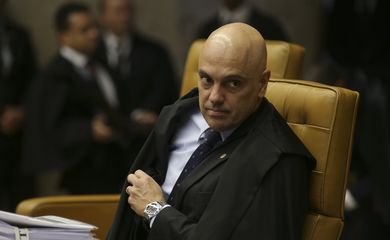 O ministro Alexandre de Moraes durante o julgamento em que o STF decide pela legalidade ou não da prática de sacrifícios animais em cultos religiosos.