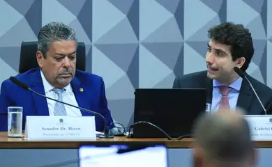 Brasília (DF), 08/04//2025  -O presidente do Banco Central, Gabriel Galípolo, durante reunião da Comissão Parlamentar de Inquérito das Bets.  Foto: Lula Marques/Agência Brasil