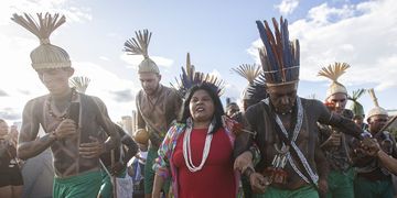 ATL 2024: mulheres acrianas se preparam para a maior assembléia indigena do país 