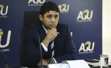 O ministro da Transparência e Controladoria-Geral da União (CGU), Wagner Rosário, durante coletiva sobre o acordo de leniência com a empresa Andrade Gutierrez Engenharia, investigada na Lava Jato.