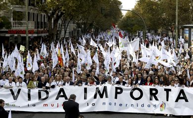 Protesto em Madri em defesa da vida e contra a legislação de aborto espanhola