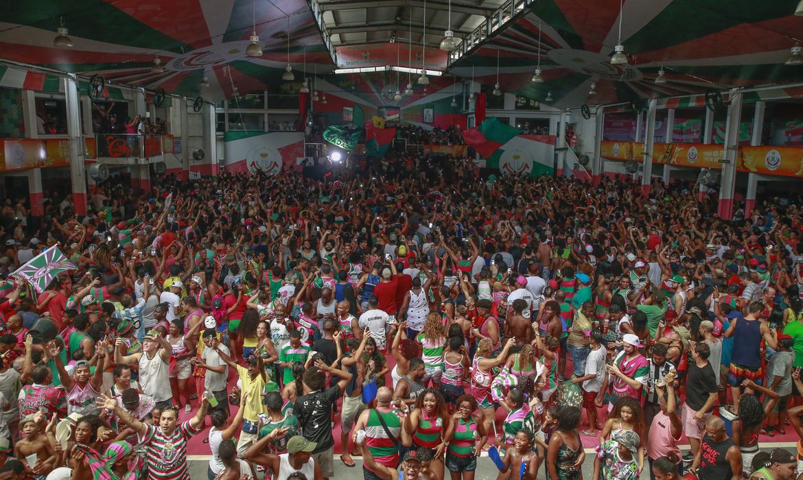 A Estação Primeira de Mangueira é a grande campeã do carnaval carioca