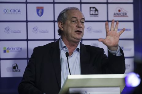O candidato à Presidência da Republica, Ciro Gomes (PDT) participa do debate 
