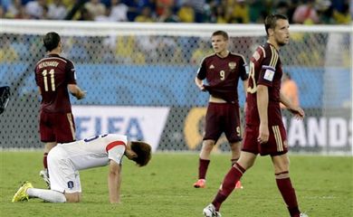 Rússia e Coreia do Sul empatam em Cuiabá (Lee Jin-man/AP/Direitos Reservados) 