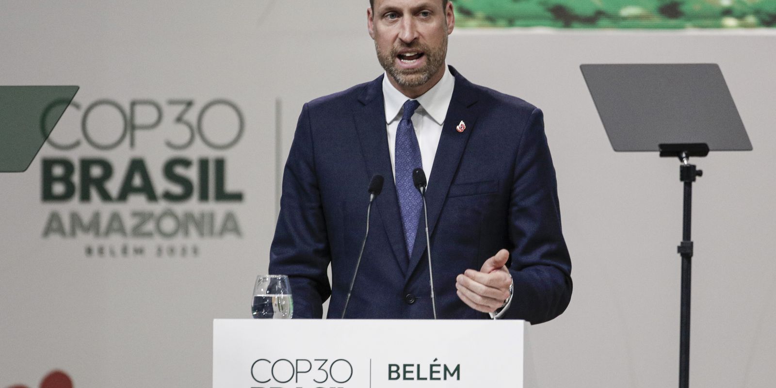Príncipe William elogia iniciativa do Brasil para florestas tropicais