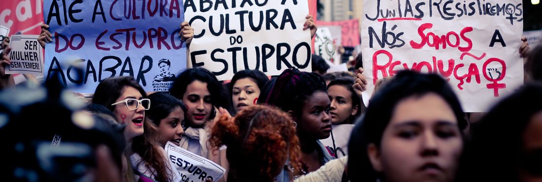 Mulheres fazem manifestação contra cultura do estupro em São Paulo