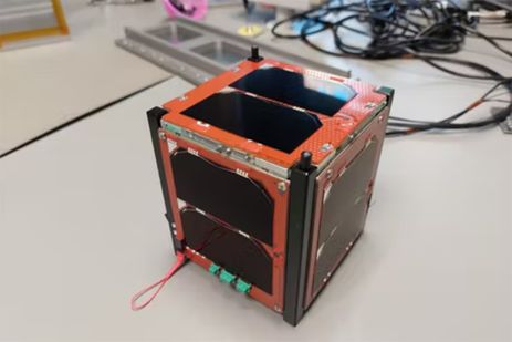 Estudantes da UnB lançam CubeSat ao espaço em parceria com a SpaceX 