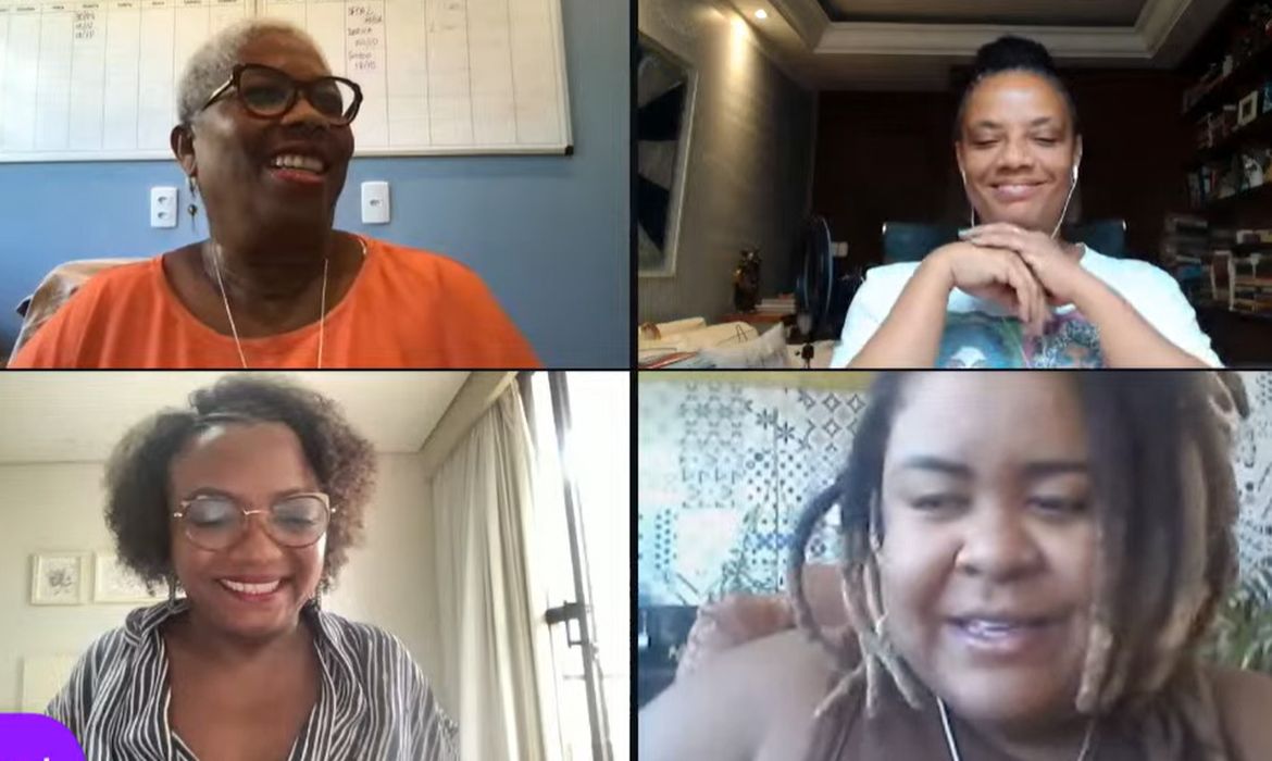 Um encontro de mulheres negras para falar de resistências e projeto de país. Reprodução Youtube