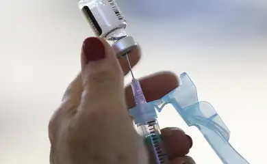 Vacinação de crianças contra a covid-19 na UBS 5 de Taguatinga Sul