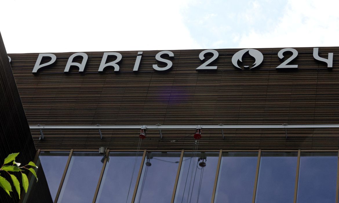 Parisienses perdem entusiasmo com Jogos Olímpicos, mostra pesquisa