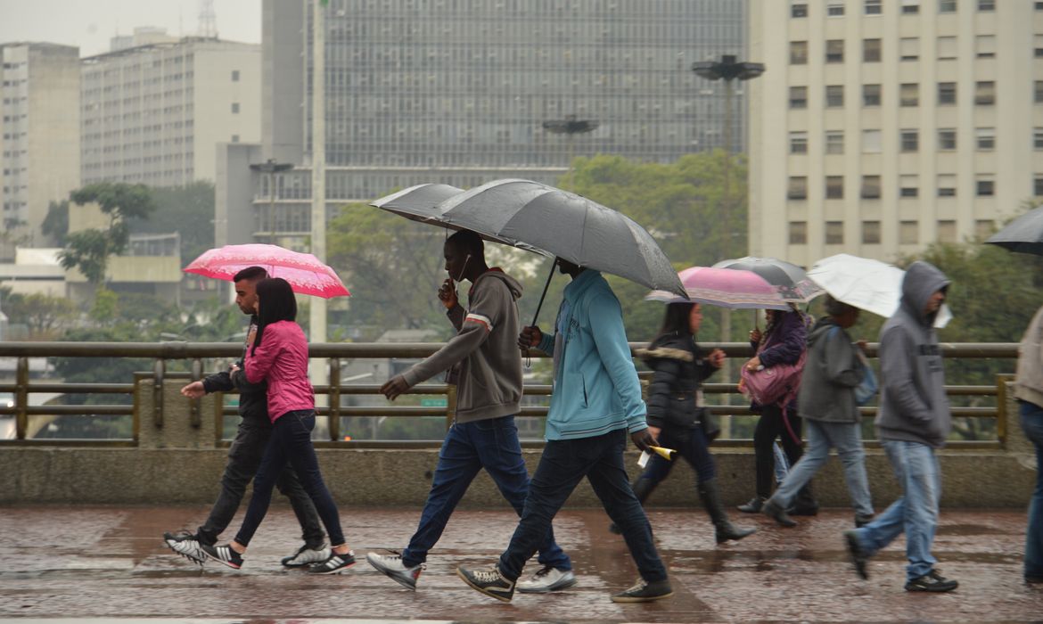 Chuva na região central de São Paulo.