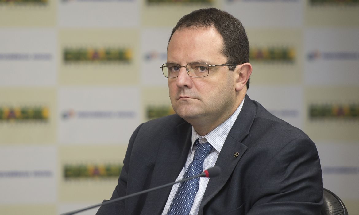 O ministro do Planejamento, Nelson Barbosa, participa da quarta rodada de diálogo entre o Governo Federal e representantes das Centrais Sindicais (Marcelo Camargo/Agência Brasil)