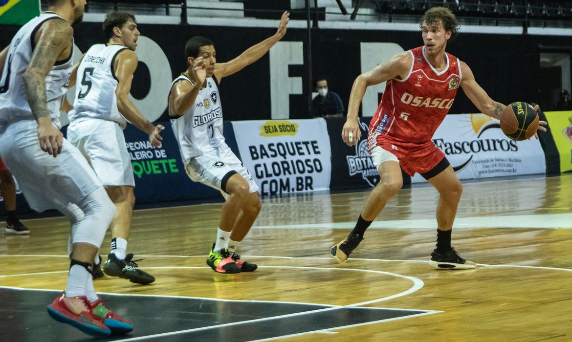 Brasileiro de Basquete, Osasco, Botafogo