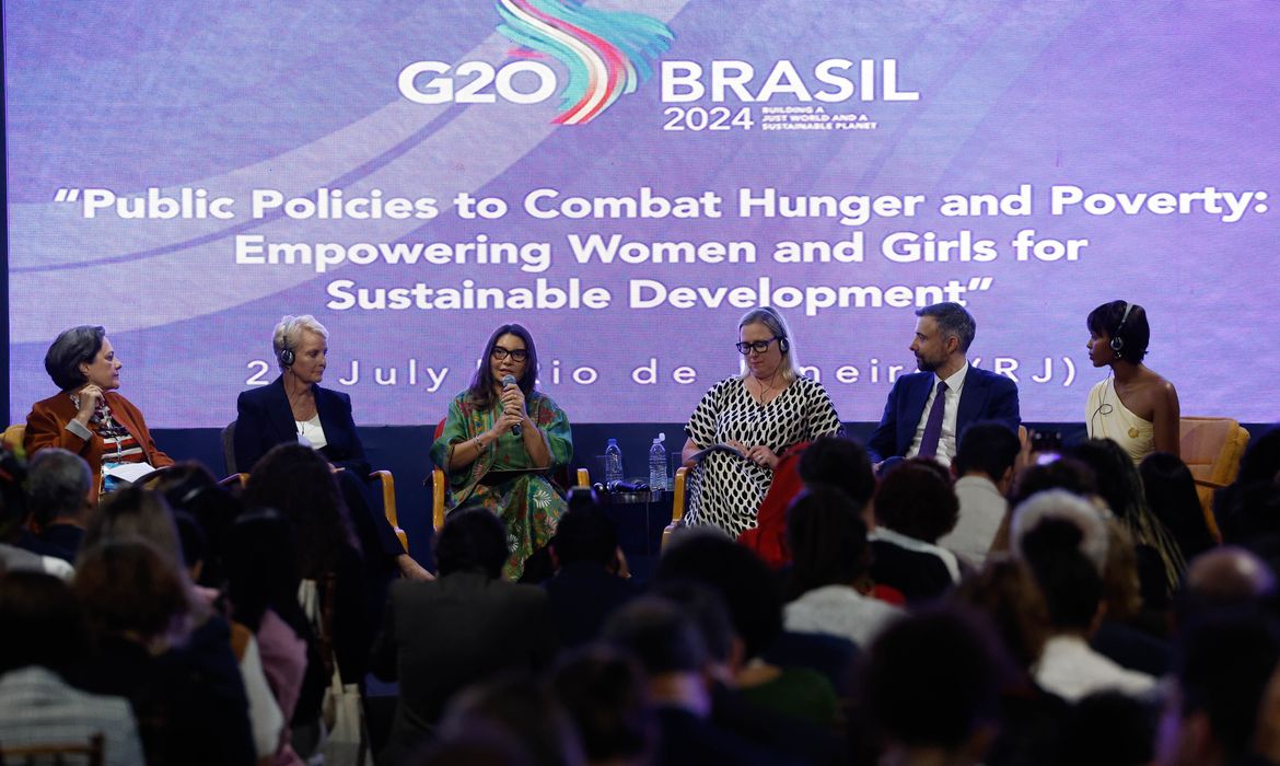 Rio de Janeiro (RJ) 24/07/2024 -  A primeira-dama do Brasil, Janja Lula da Silva, participa do painel Políticas Públicas de Combate à Fome e à Pobreza: Empoderando Mulheres e Meninas para o Desenvolvimento Sustentáve, evento paralelo à Reunião Ministerial de Desenvolvimento do G20. Foto: Fernando Frazão/Agência Brasil